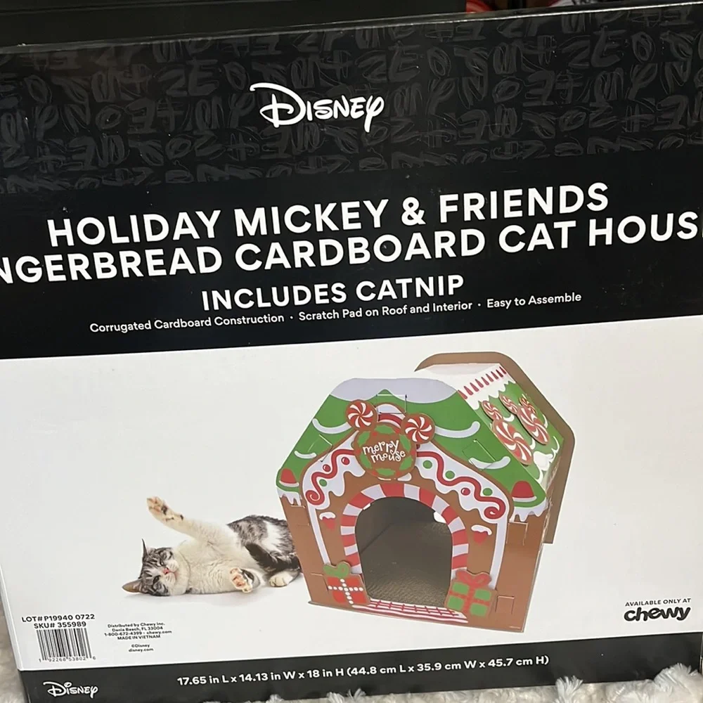 Disney Holiday Mickey & Friends Gingerbread Cardboard Cat House